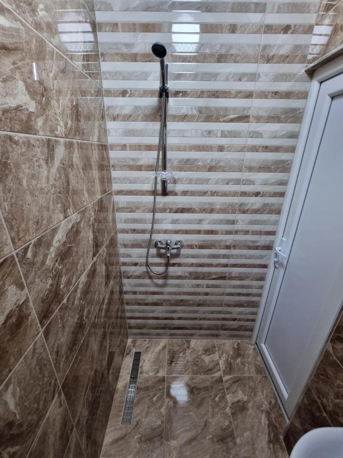 Ebra Lux Apartmani Dobra Voda Ngoại thất bức ảnh