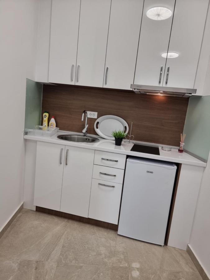 Ebra Lux Apartmani Dobra Voda Ngoại thất bức ảnh