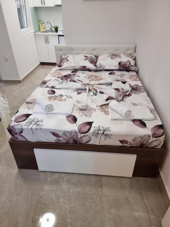Ebra Lux Apartmani Dobra Voda Ngoại thất bức ảnh