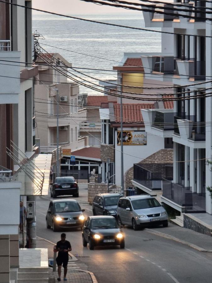 Ebra Lux Apartmani Dobra Voda Ngoại thất bức ảnh